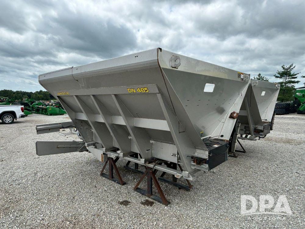 Main image John Deere DN485