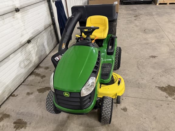 Image of John Deere E100 equipment image 4