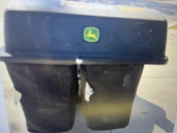 Image of John Deere E100 equipment image 2