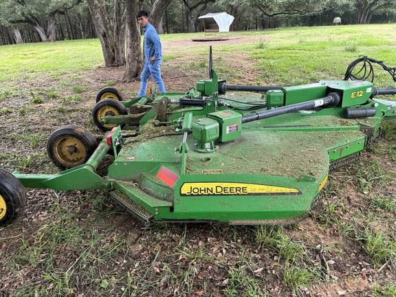 Image of John Deere E12 equipment image 1