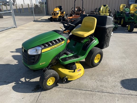 2019 John Deere E120 Equipment Image0