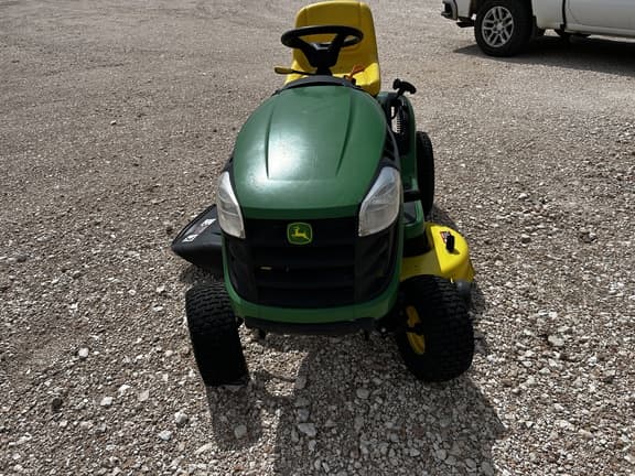 Image of John Deere E120 equipment image 1