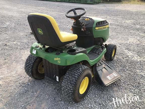 Image of John Deere E120 equipment image 4