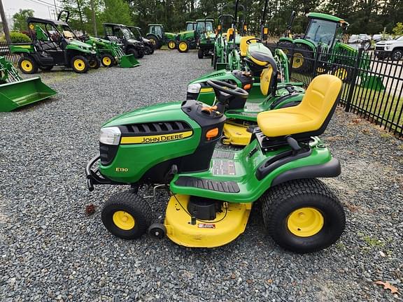 Image of John Deere E130 equipment image 2