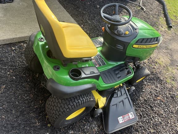 Image of John Deere E150 equipment image 4