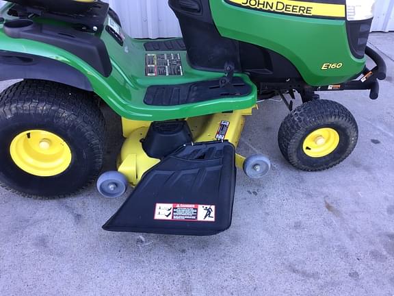 John deere e160 online riding mower