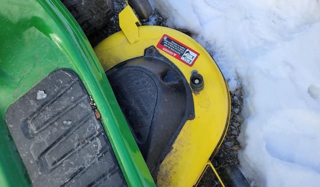 Image of John Deere E170 equipment image 4