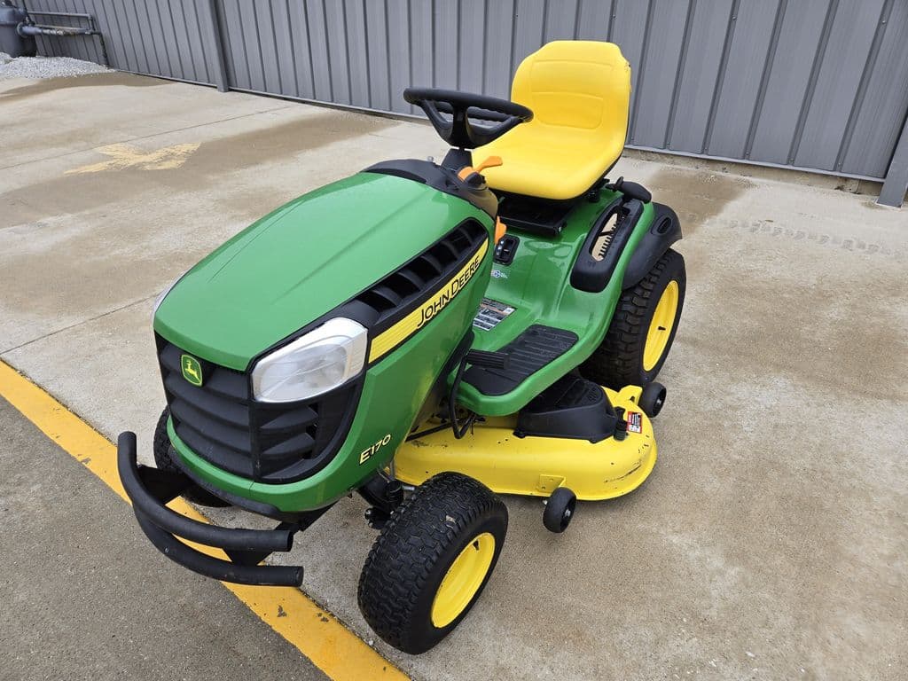 Image of John Deere E170 Primary image