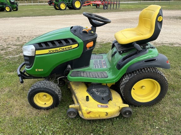 Main image John Deere E180