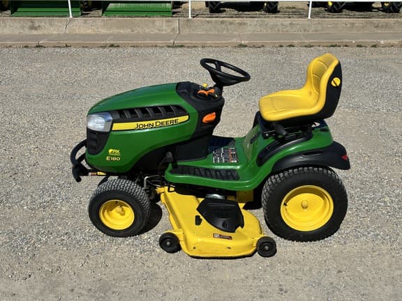 Image of John Deere E180 equipment image 1