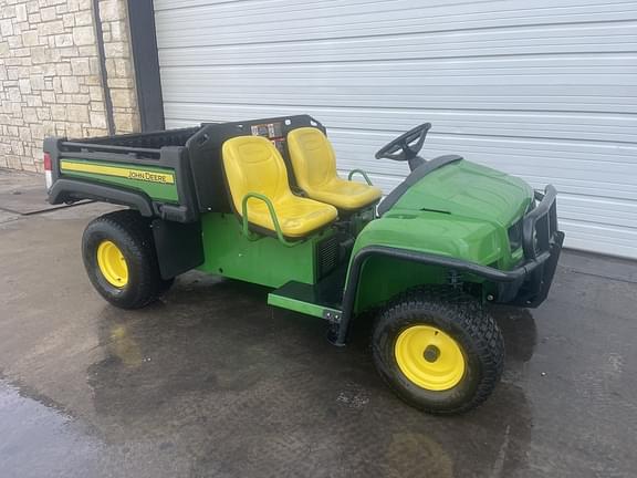 Image of John Deere Gator TE 4x2 equipment image 4