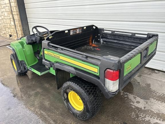 Image of John Deere Gator TE 4x2 equipment image 2