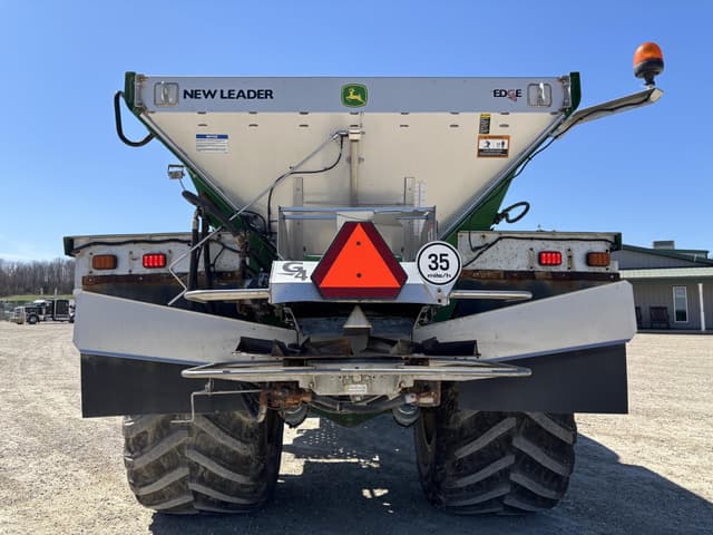Image of John Deere F4365 equipment image 3