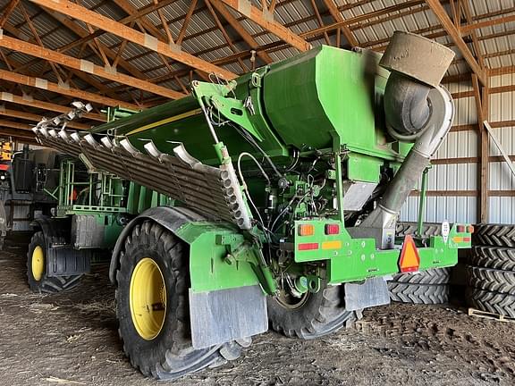 Image of John Deere F4365 equipment image 4