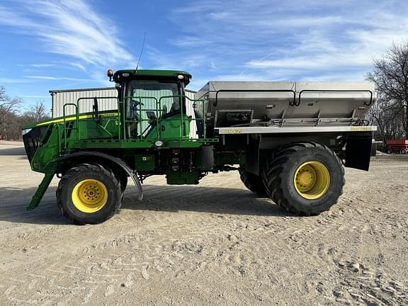 Image of John Deere F4365 equipment image 3