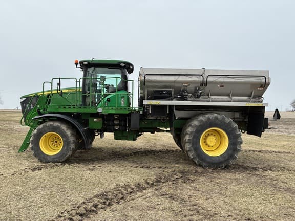 Image of John Deere F4365 equipment image 1