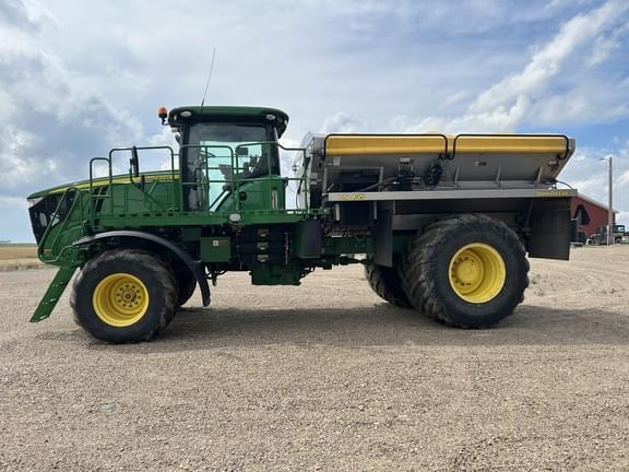 Image of John Deere F4365 equipment image 3