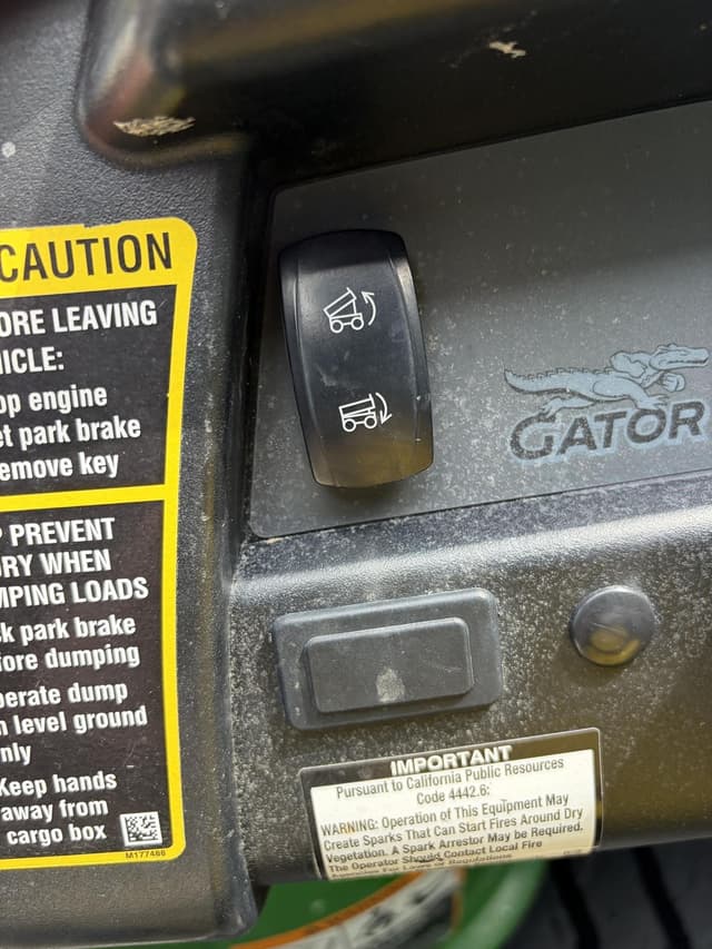 Image of John Deere Gator equipment image 4