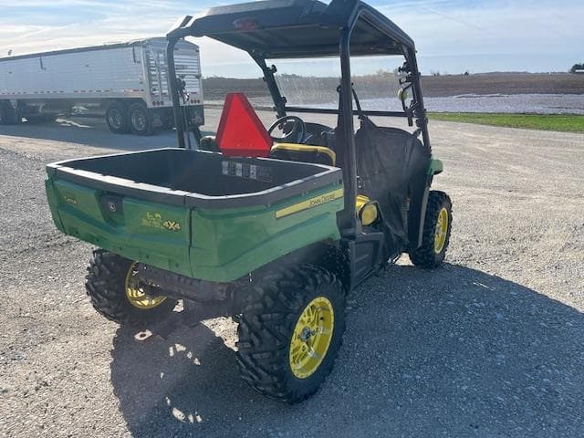Image of John Deere Gator XUV 590M equipment image 2