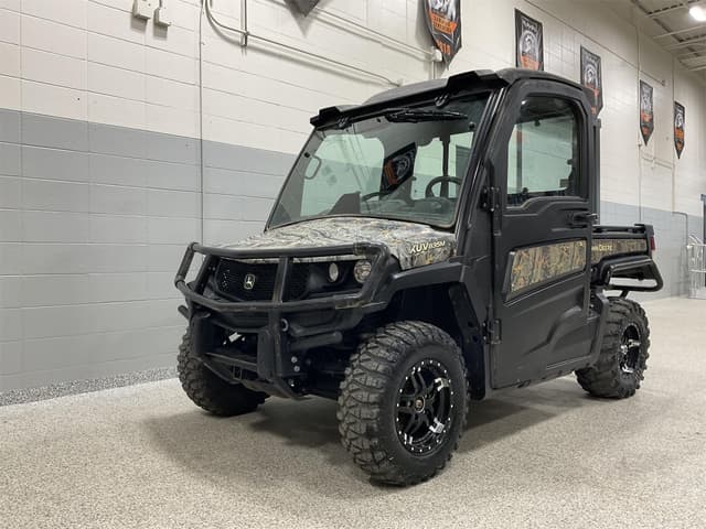 Image of John Deere XUV 835M equipment image 2