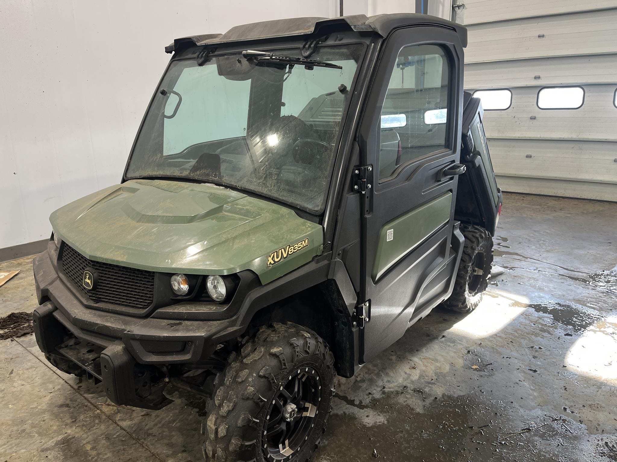 2019 John Deere XUV 835M Equipment Image0