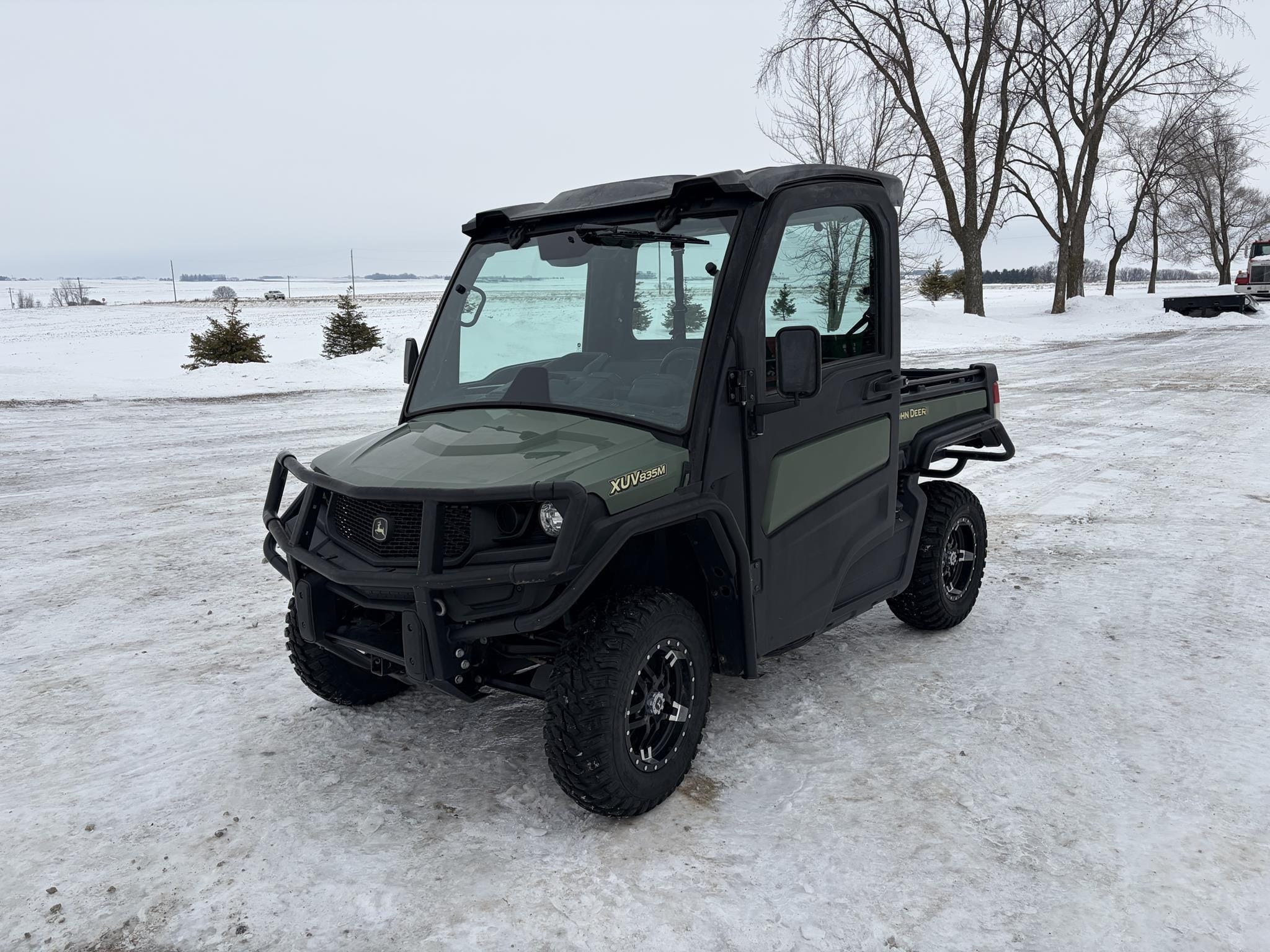 2019 John Deere XUV 835M Equipment Image0