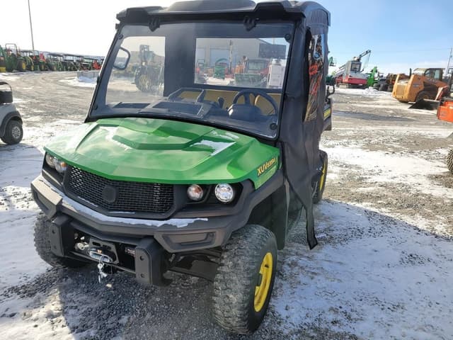 Image of John Deere XUV 835M equipment image 2