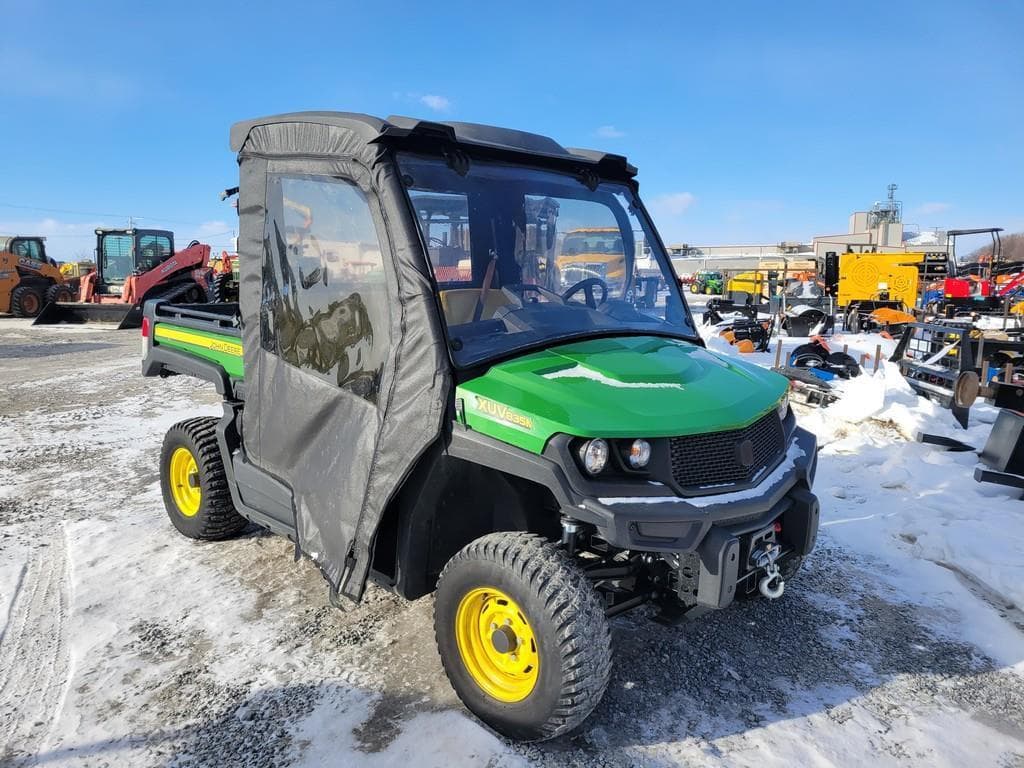 Image of John Deere XUV 835M Primary image