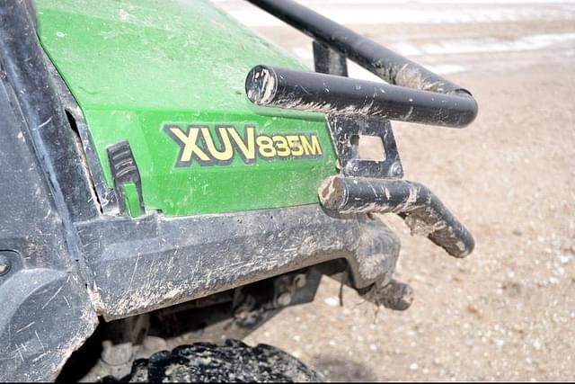 Image of John Deere XUV 835M equipment image 1