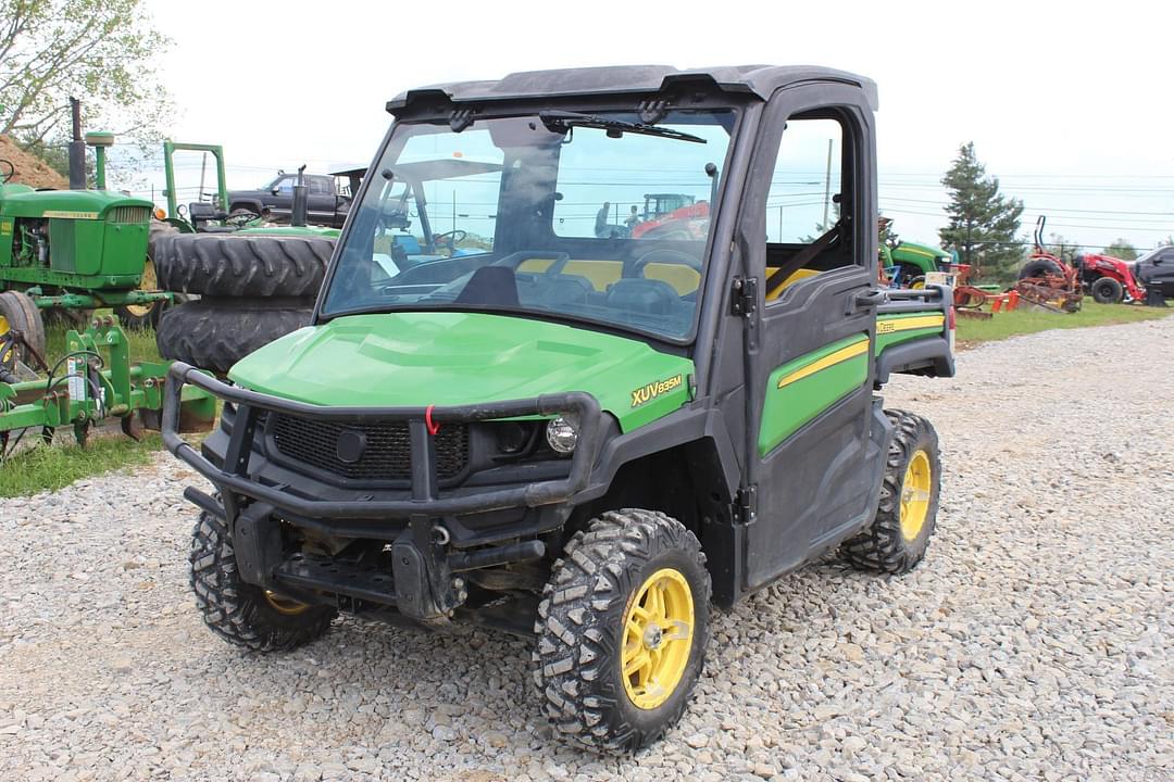 Image of John Deere XUV 835M Primary image