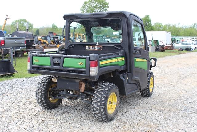 Image of John Deere XUV 835M equipment image 4