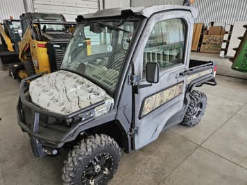 Main image John Deere XUV 835R