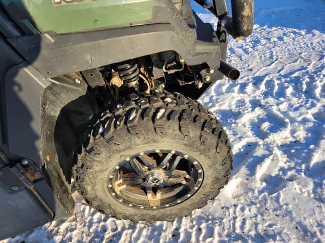 Image of John Deere XUV 835R equipment image 3