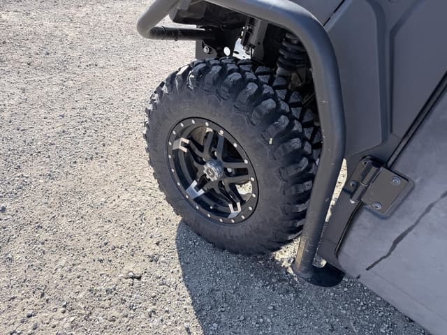 Image of John Deere XUV 835R equipment image 4