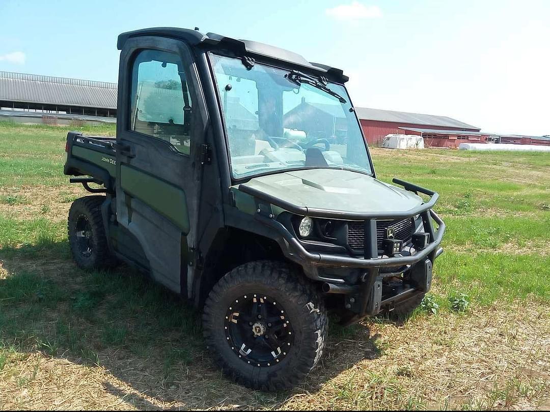 Image of John Deere XUV 835R Image 0