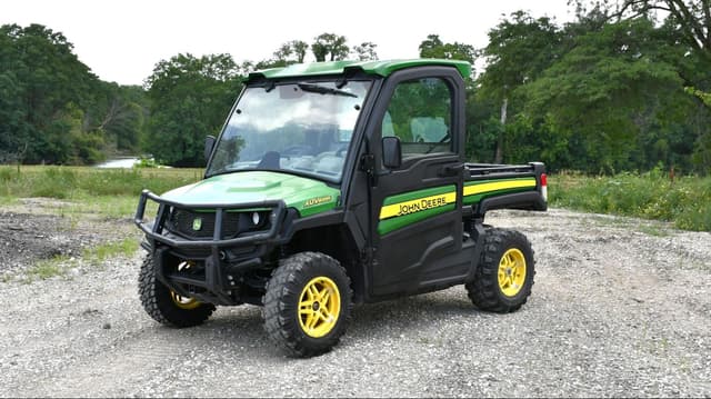 Image of John Deere Gator XUV 835R equipment image 2