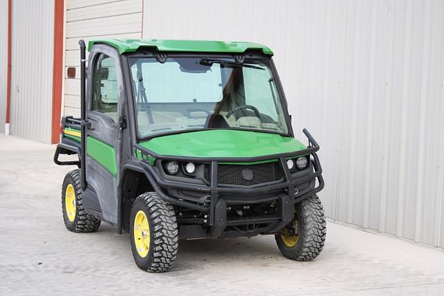 Image of John Deere XUV 835R equipment image 2