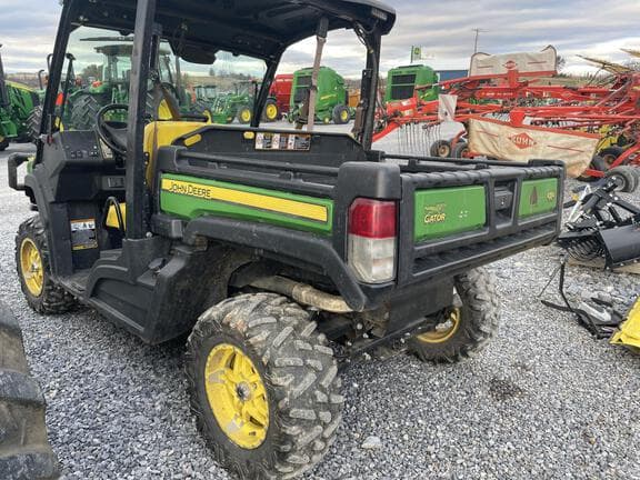 Image of John Deere XUV 835M Image 1