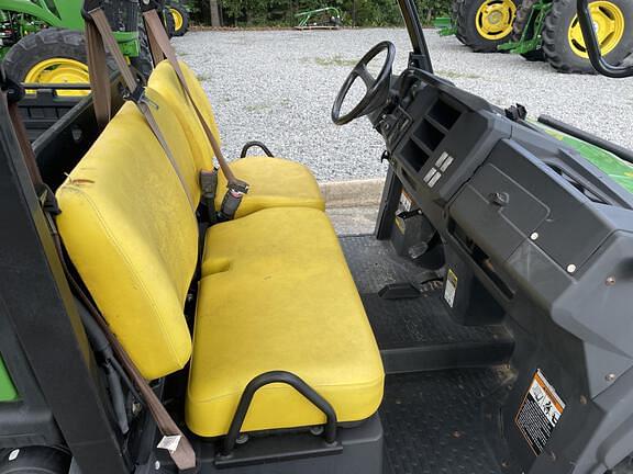 Image of John Deere XUV 835M equipment image 3