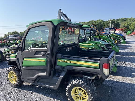 Image of John Deere XUV 835R Primary Image