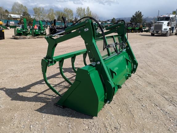 Image of John Deere Bucket Grapple equipment image 2