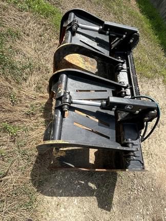 Image of John Deere Worksite Pro GS72B Image 1