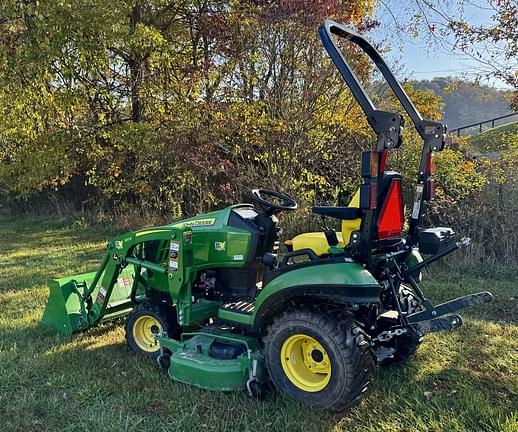 Image of John Deere 1025R equipment image 2