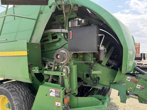 Image of John Deere L341 Primary image