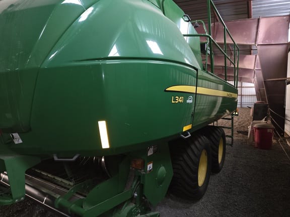 2019 John Deere L341 Equipment Image0