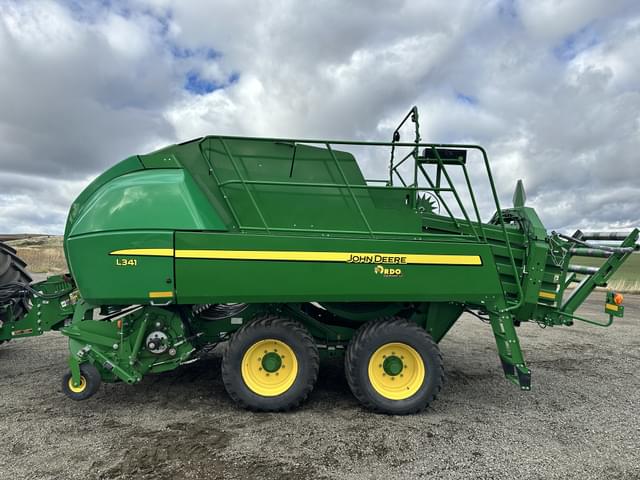Image of John Deere L341 equipment image 3