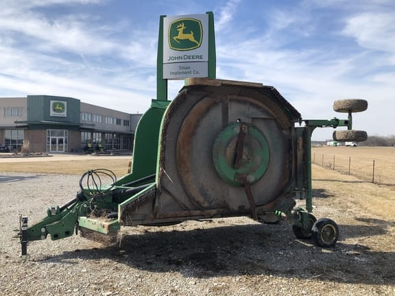 Main image John Deere M20
