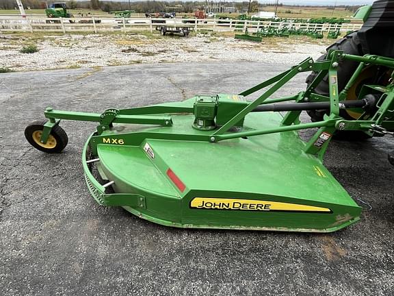 Image of John Deere MX6 equipment image 2