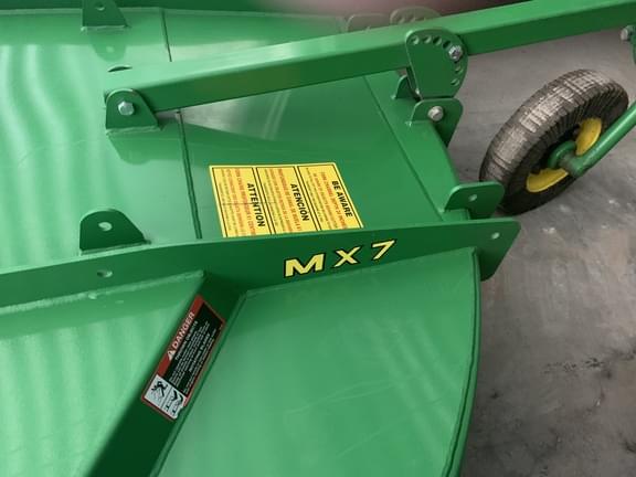 Image of John Deere MX7 equipment image 2