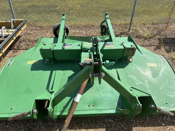 Image of John Deere MX8 equipment image 3